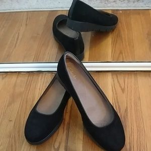 🆕Clarks Black Suede Pumps by Artisan 7M